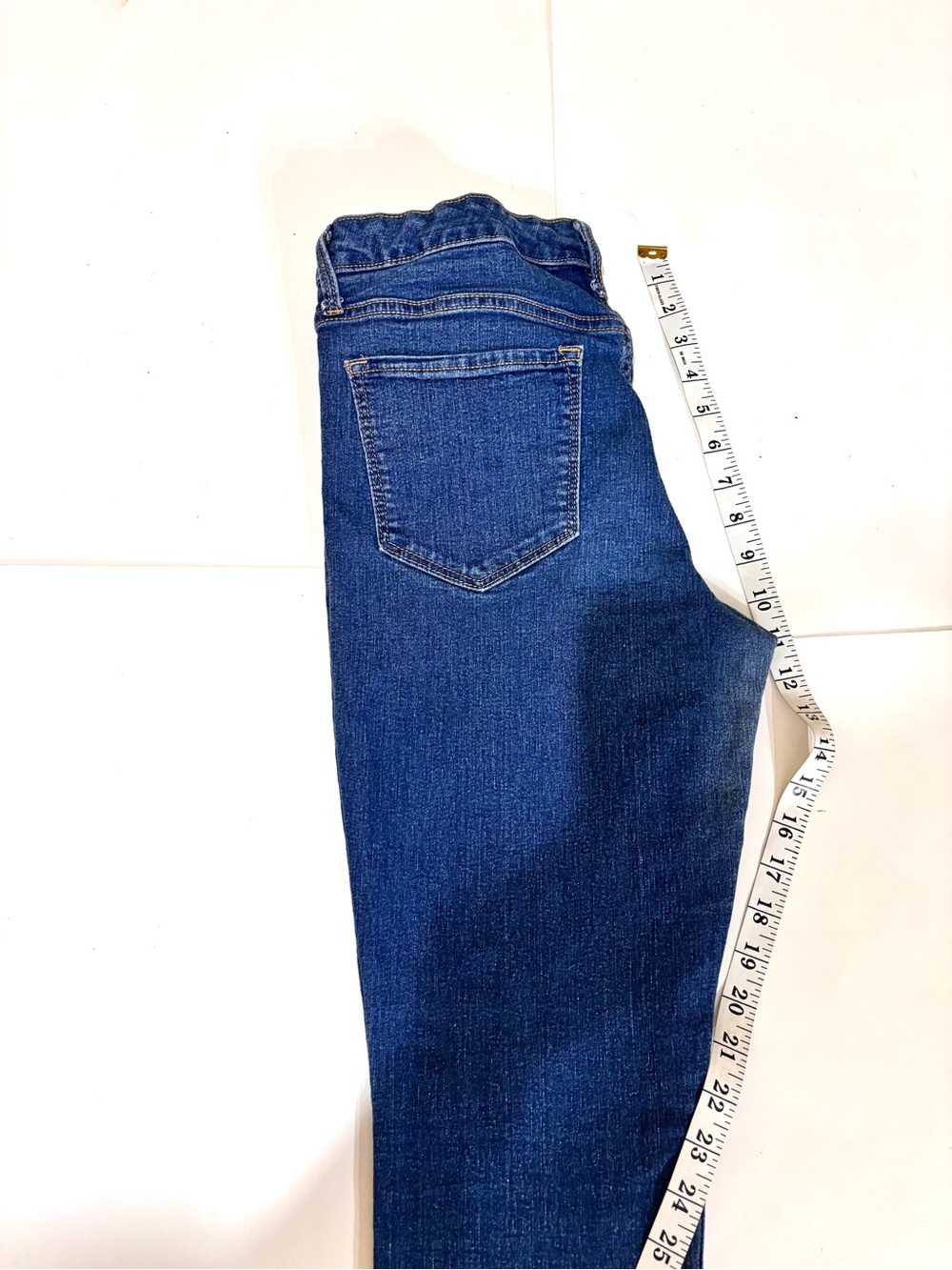 50. Old Navy Women's Skinny Mid Rise Jeans - Dark Blue - Picture 9 of 12